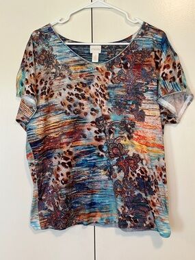 Chico's Multicolor Abstract & Leopard Print V-Neck Tee size 2